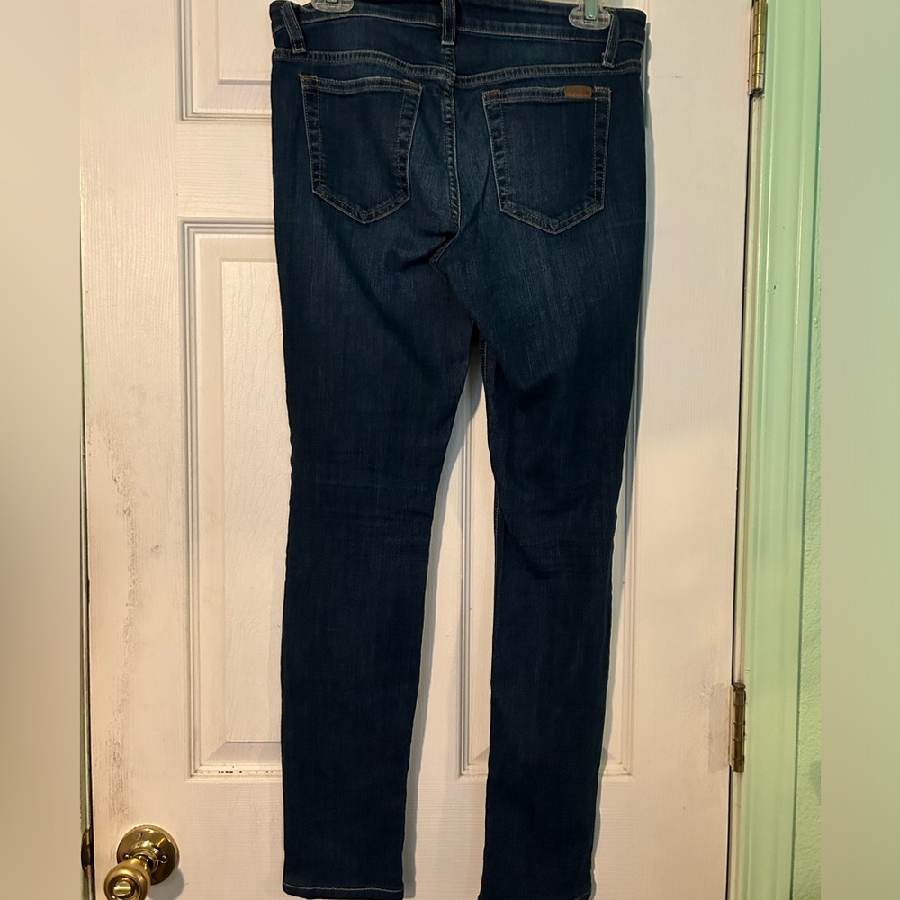 Joe’s women’s mid rise skinny leg jeans Sz 28